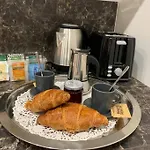 Casa Con Giardinetto Al Centro Di Апартаменты Рим