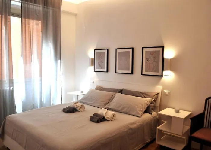 Casa Con Giardinetto Al Centro Di Roma