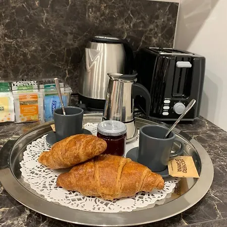 Casa Con Giardinetto Al Centro Di Apartment Rome